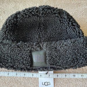 NWT Black Ugg Sherpa Cuff Beanie